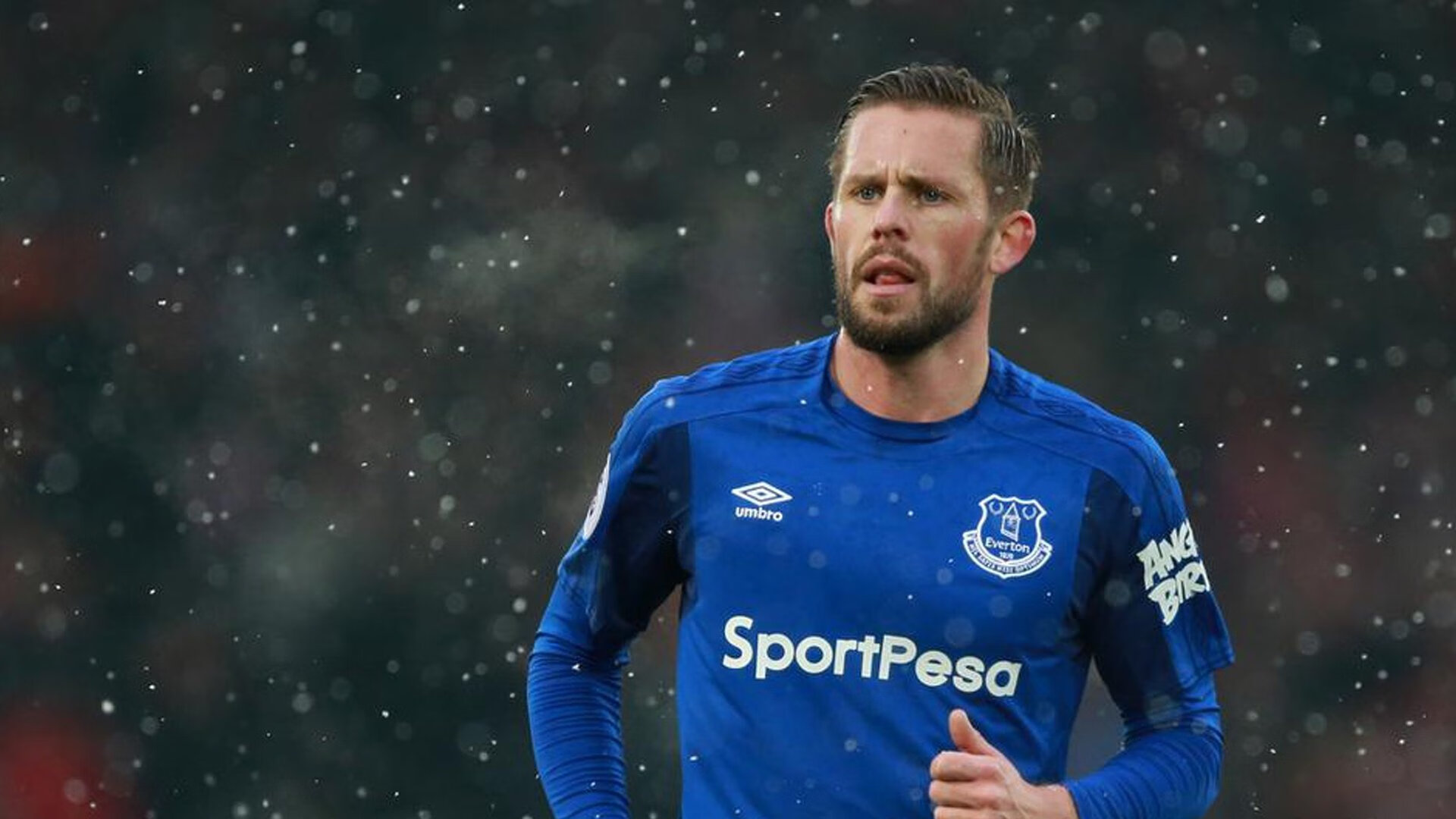 莱奥点燃NBA总决赛之夜,当足球巨星照亮篮球圣殿