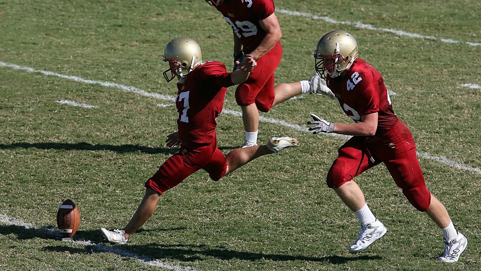 孤胆英雄的逆袭之夜，哈利伯顿扛起全队，勇士险胜雄鹿的战术启示