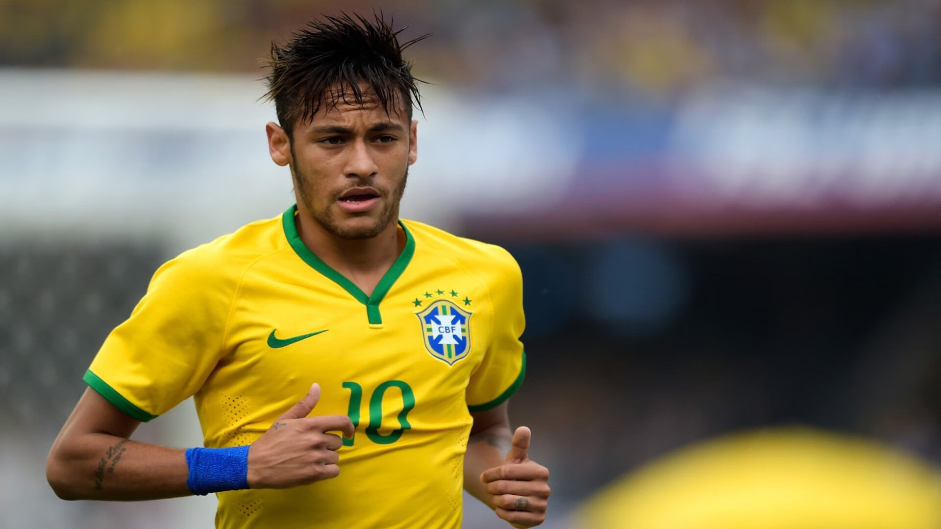 跨界传奇,灰熊速胜深圳队,利拉德欧冠决赛接管比赛—当体育叙事打破次元壁