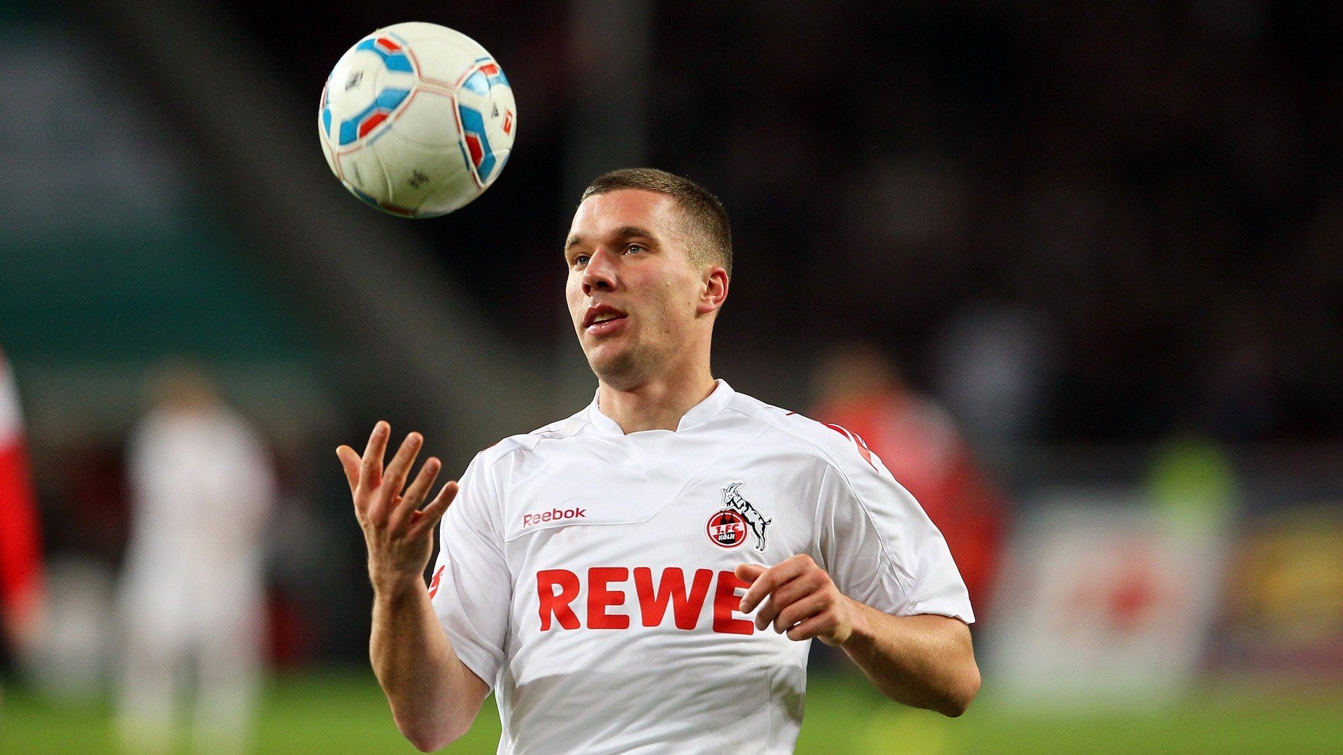 牙买加战术的欧洲启示，莱万关键一击如何诠释小国智慧对国际米兰的压制