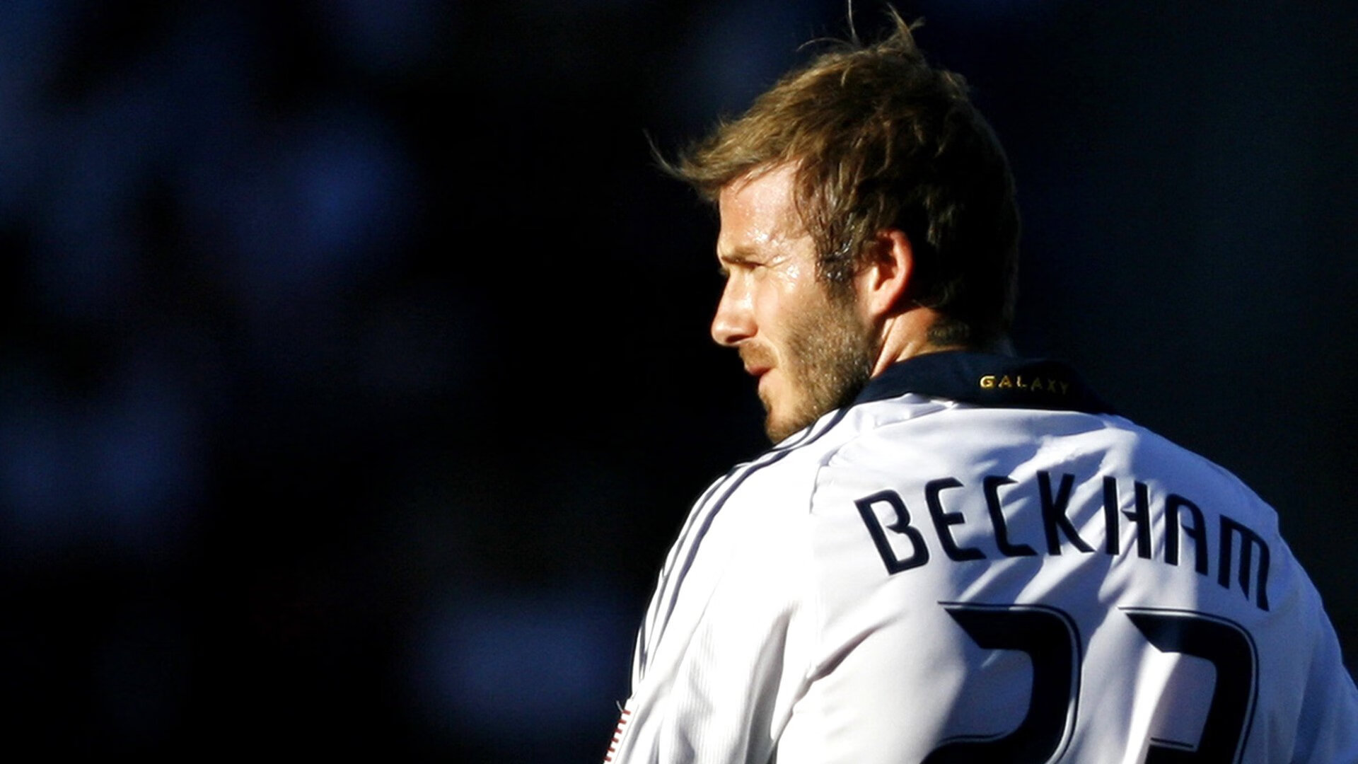 掘金逆转76人，福克斯关键制胜，诠释永不放弃的篮球精神